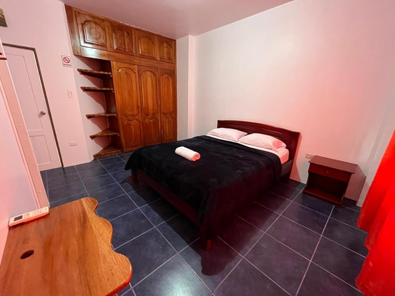 Hostal Neptuno - Poseidon Puerto Villamil Ngoại thất bức ảnh